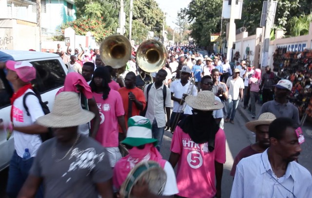 Un carnaval avant la lettre pour les partisans du PHTK
