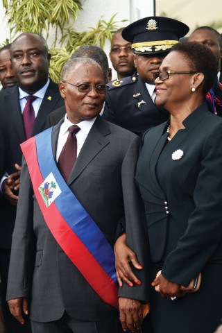 Jocelerme Privert prend les commandes
