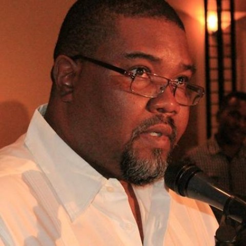  Frantz Duval : « Livres en folie a changé la face du livre en Haïti »