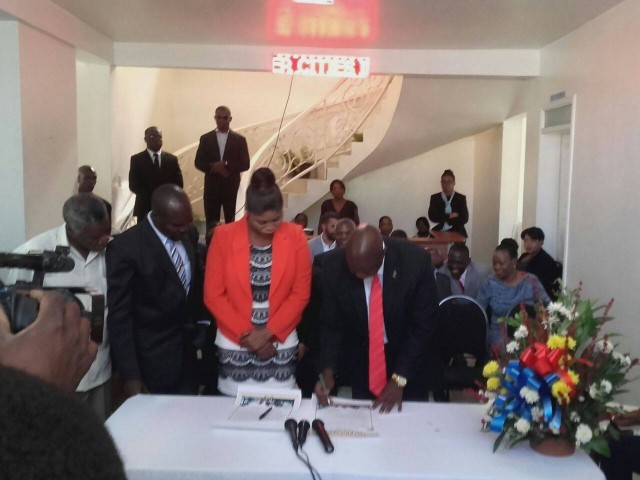 Signature d’un accord de jumelage entre les  mairies d’Arcahaie et  de North Miami