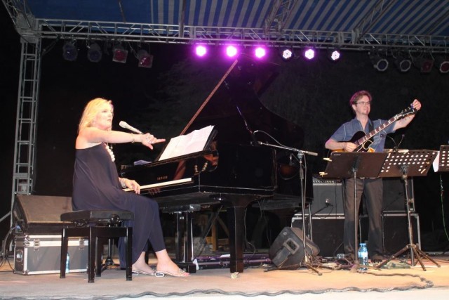  Carol Welsman, une belle voix au piano 