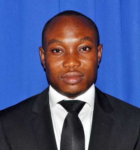 Le ministre de la Culture,  père Limond Toussaint, interdit d’exercer comme prêtre 