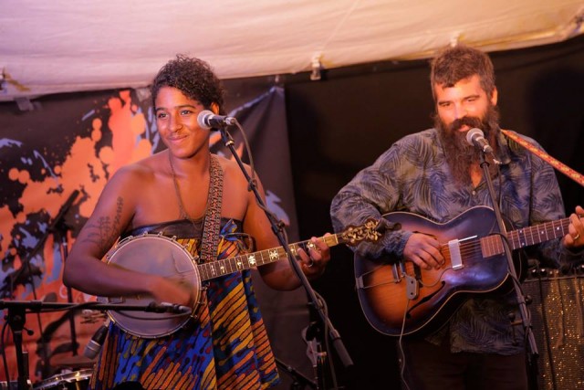 Leyla McCalla et Delgrès au festival Rencontres des musiques du monde
