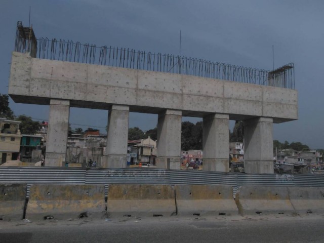 Le viaduc de Carrefour n’a toujours pas vu le jour