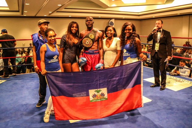 Les boxeurs haïtiens enflamment le Karibe au Gala des champions III