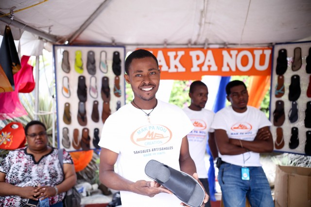 Makendy Smith finaliste pour le prix « Jeune entrepreneur francophone »