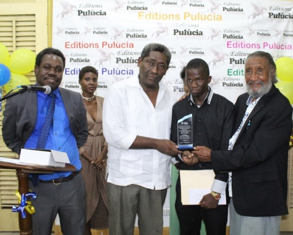 Brunet Blaise, lauréat du « Prix de la nouvelle littéraire Gary Victor » à Jacmel