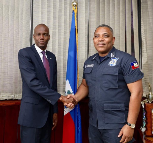 Jovenel Moïse renouvelle sa confiance au directeur général de la PNH