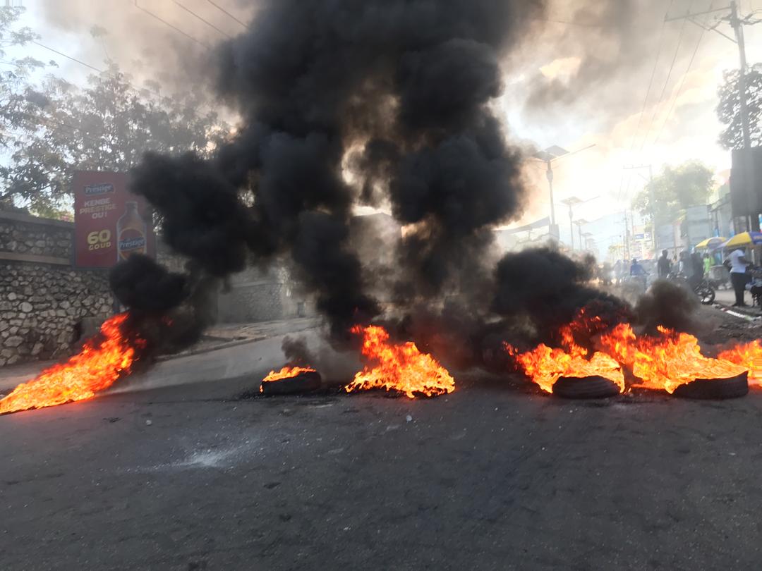 Port-au-Prince en ébullition, le gouvernement dit avoir le contrôle de la situation