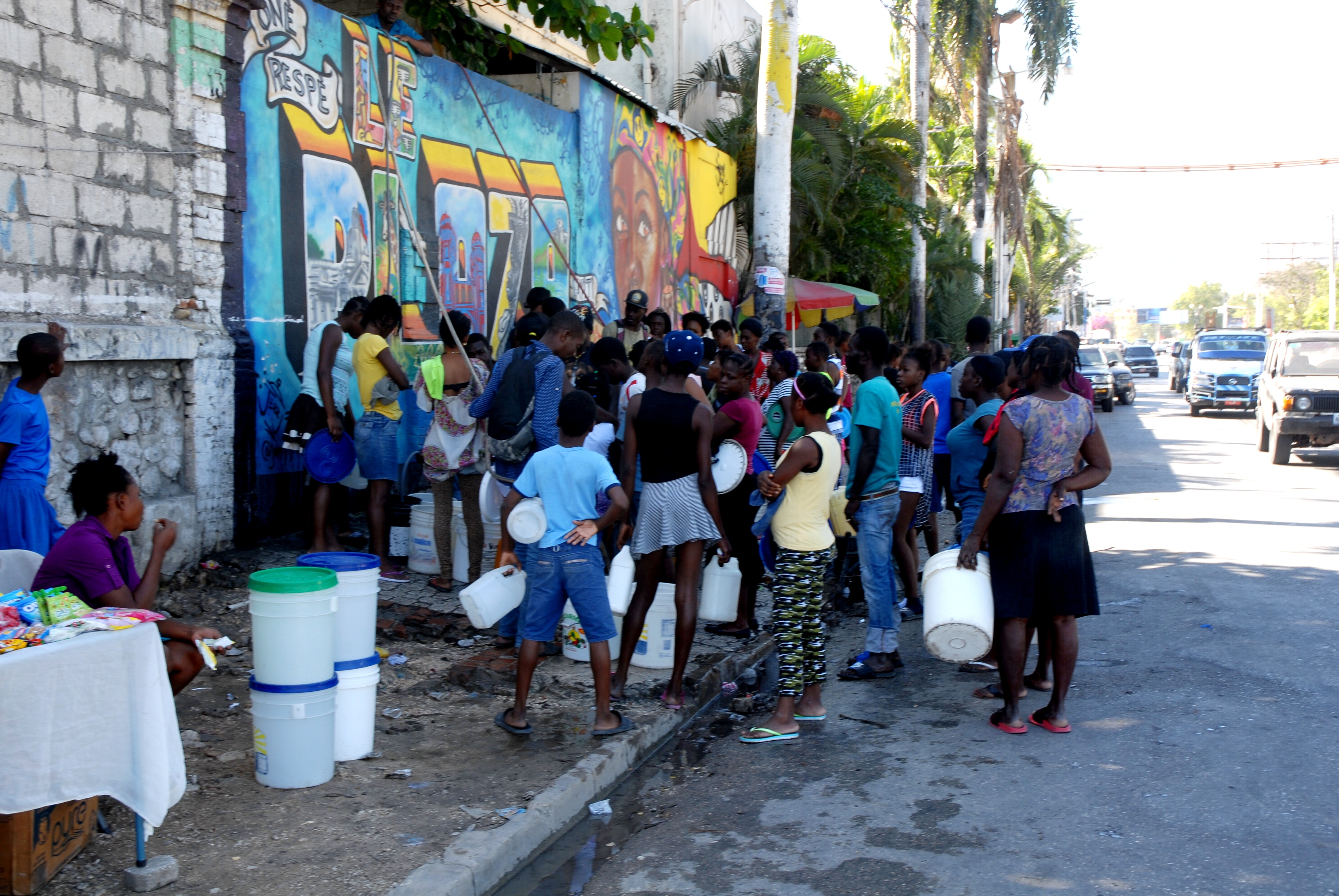 Accès à l’eau : l’Etat se déresponsabilise,  l’informel s’impose