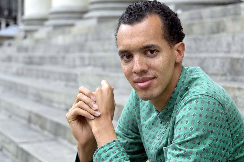 Gaël Faye dans les feuilles de son enfance et du génocide rwandais
