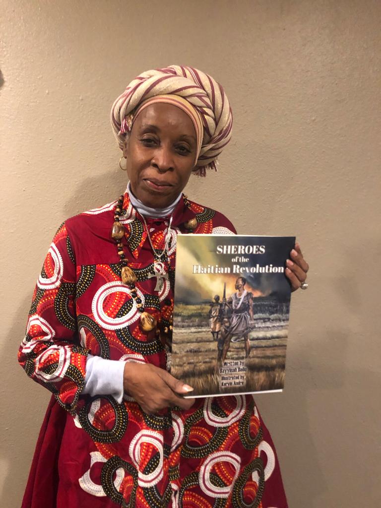 Bayyinah Bello en tournée en Amérique du Nord avec son livre “Sheroes”