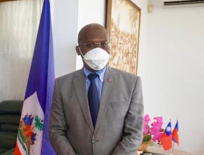 Jouthe écarte l’ADIH et négocie directement avec les industriels pour les 20 millions de masques
