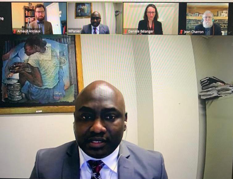 Wisnique Panier, passionné des études sur les médias haïtiens, décroche son doctorat en communication publique