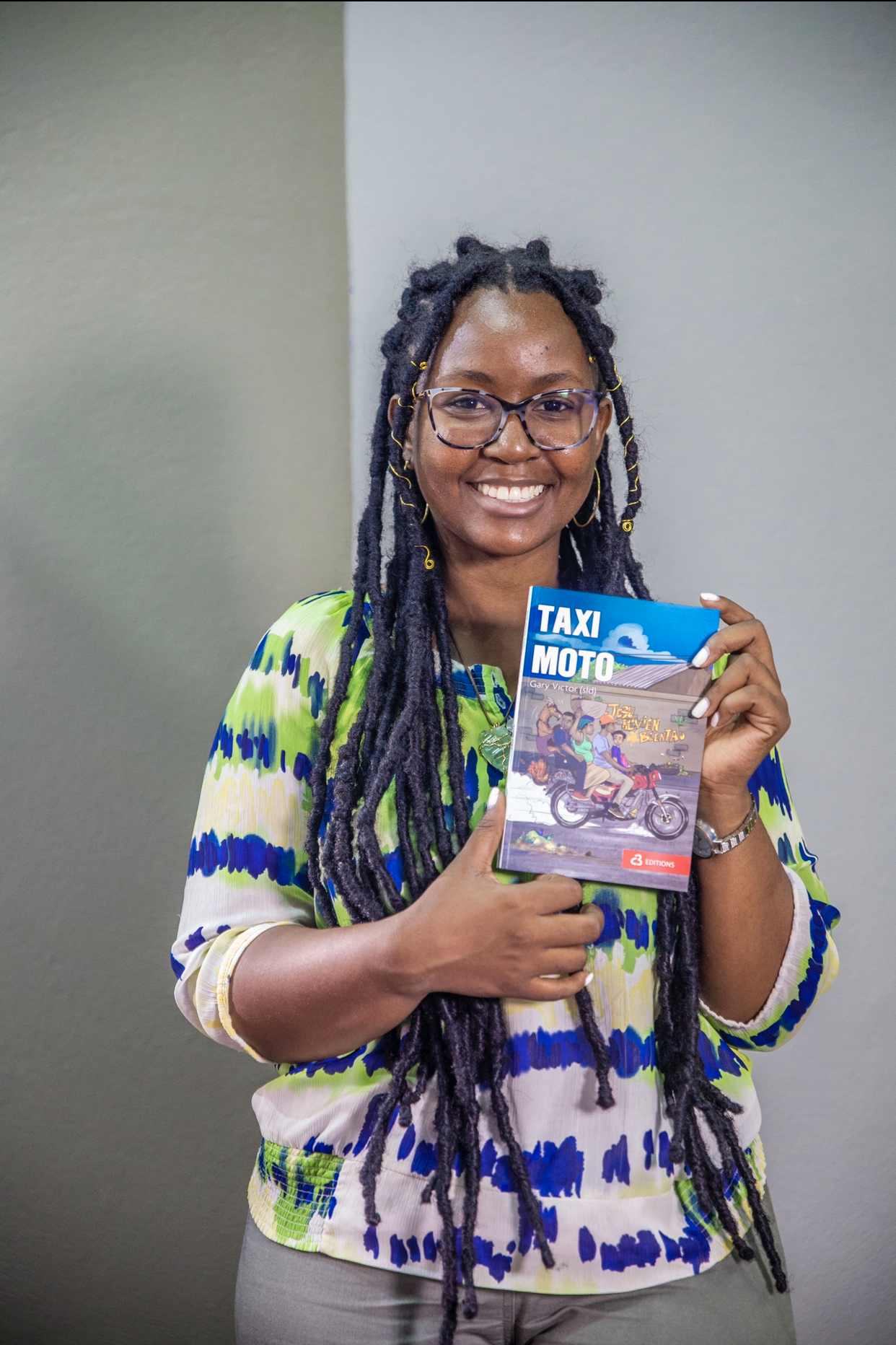 Le phénomène « Taxi-Moto » expliqué aux lecteurs à Livres en folie