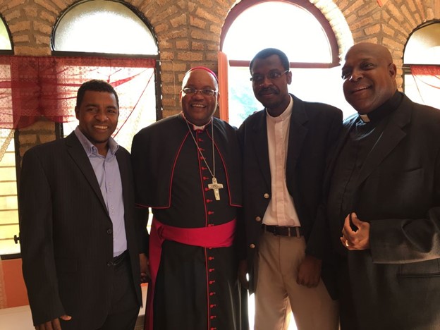 Lascahobas pleure le départ du Monseigneur Ducange Sylvain