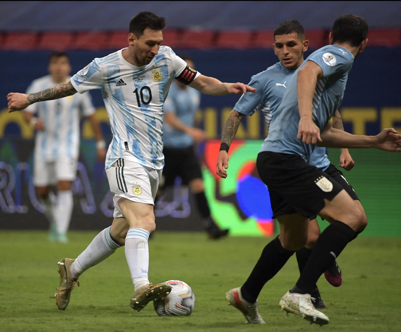Copa America : l’Argentine et le Chili sur le chemin des quarts