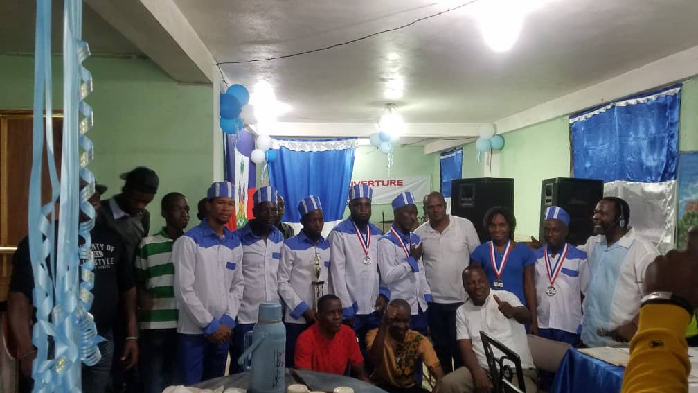 R Select Band, pour la survie du Compas Mamba