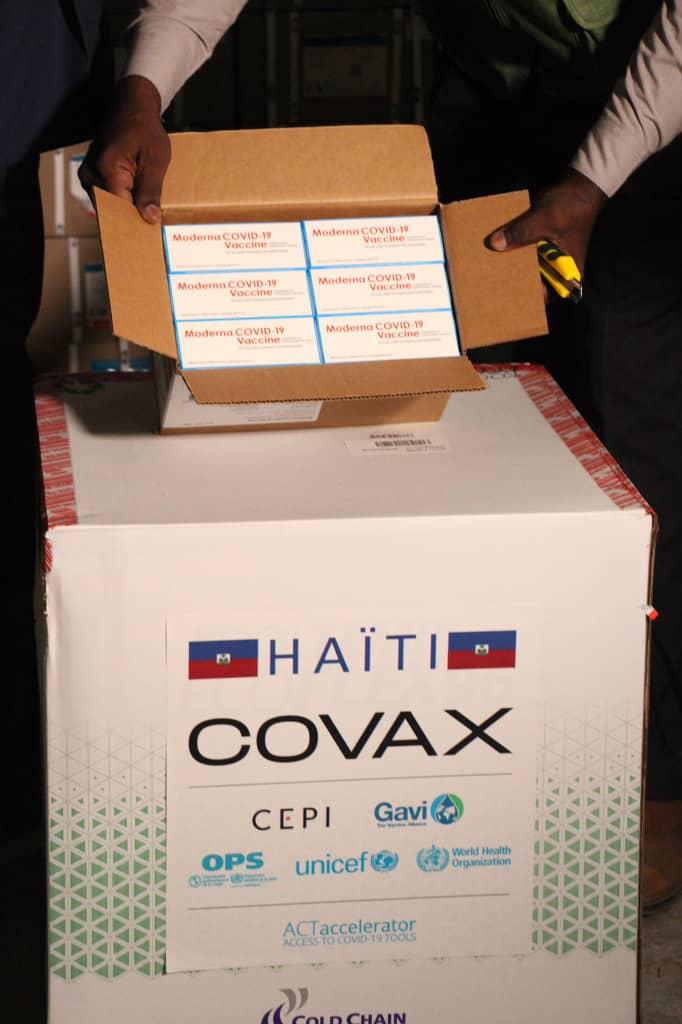 Covid-19 : les États-Unis offrent des vaccins et 3 millions de dollars