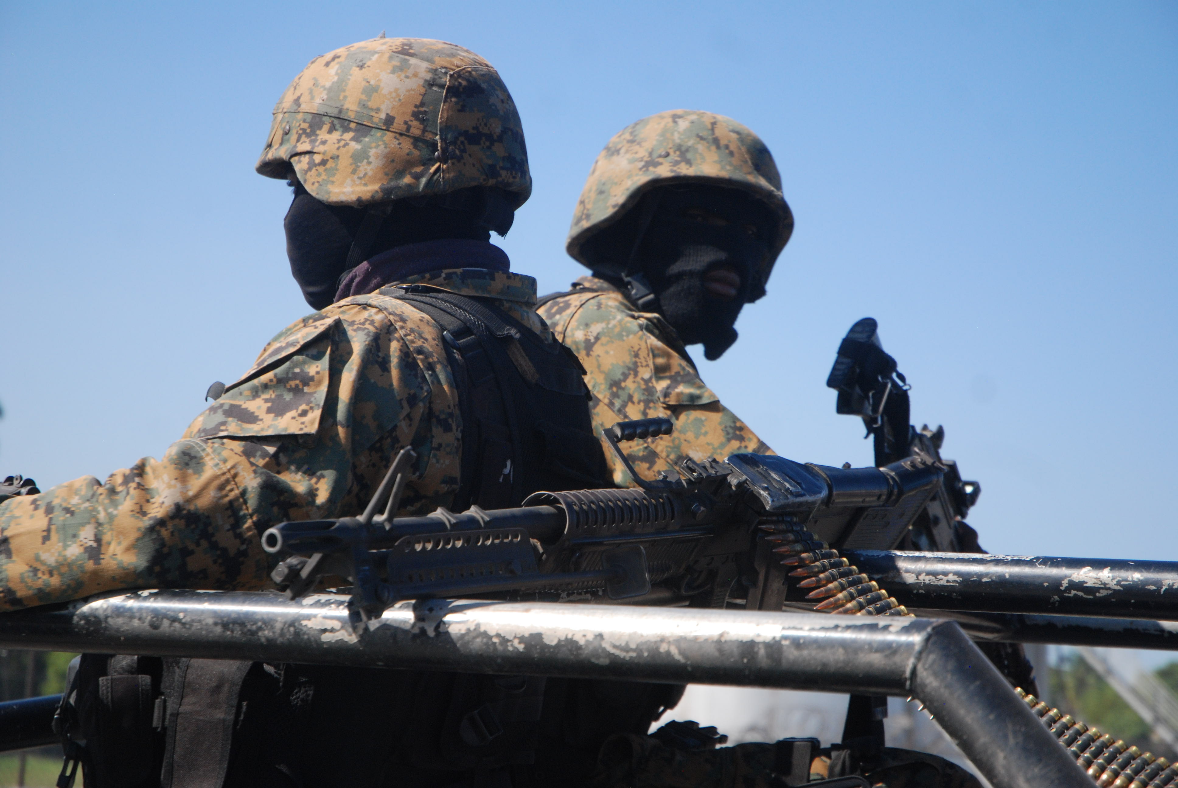 L’armée et la police coopèrent afin de résoudre l’insécurité, affirme le ministre de la Défense Enold Joseph