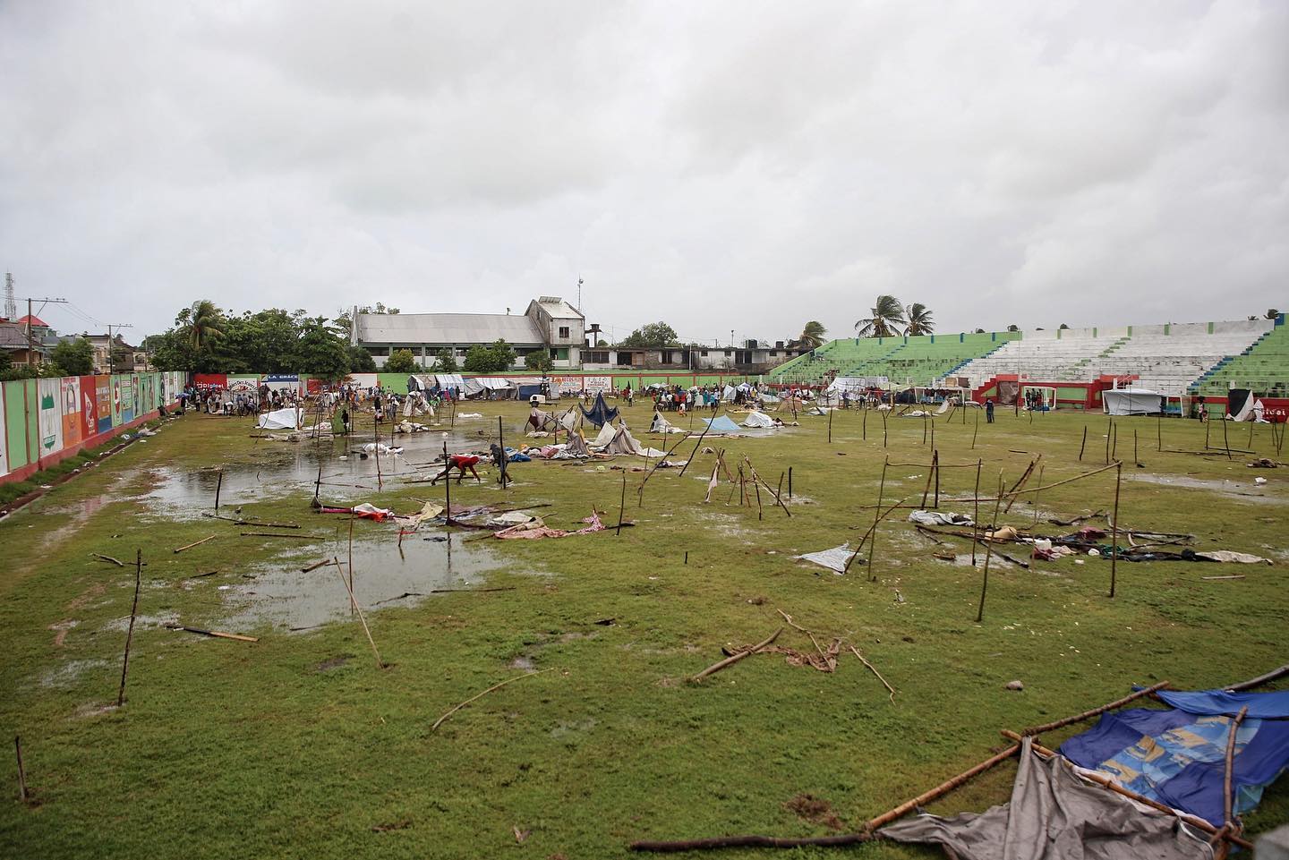 Le Sud sous les eaux et les décombres attend des solutions 