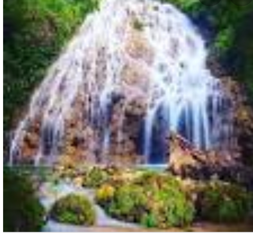 Les Nippes à genoux, le Saut-du-Baril debout