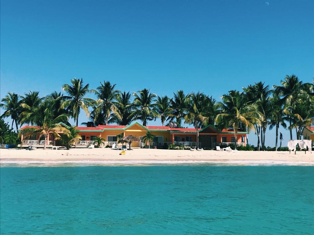 Abaka Bay Resort ouvert et fonctionnel