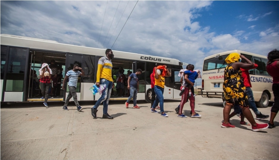 Massivement expulsés du Texas, les Haïtiens en colère et angoissés face aux gangs