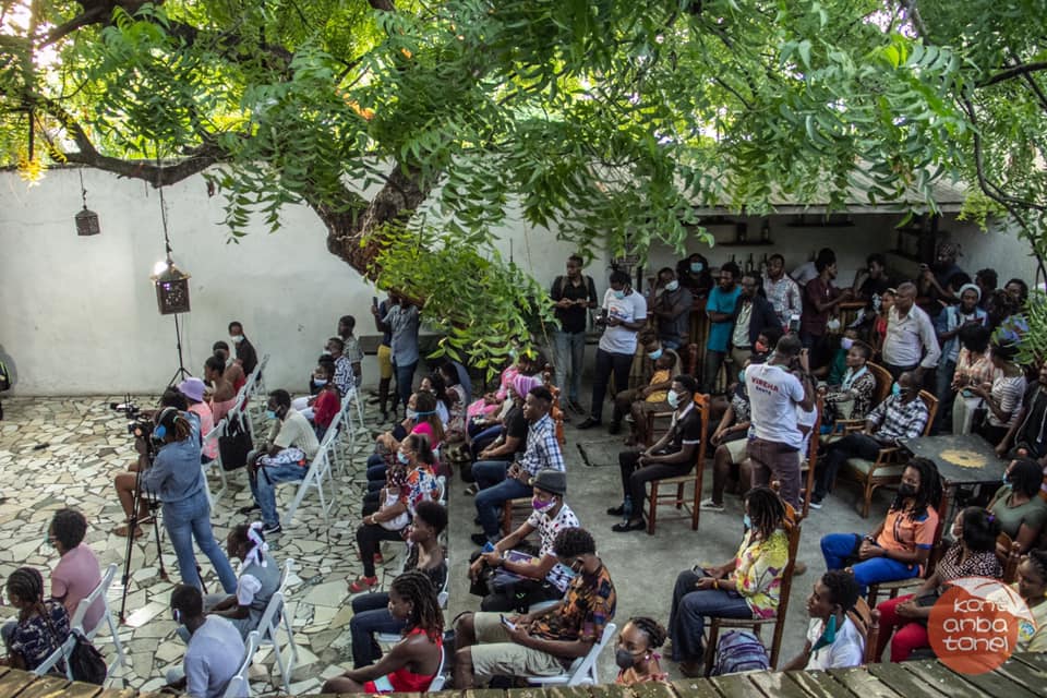 Festival Kont anba tonèl en toute oralité