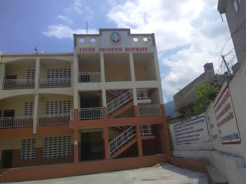 Ces écoles en territoires contrôlés par des gangs