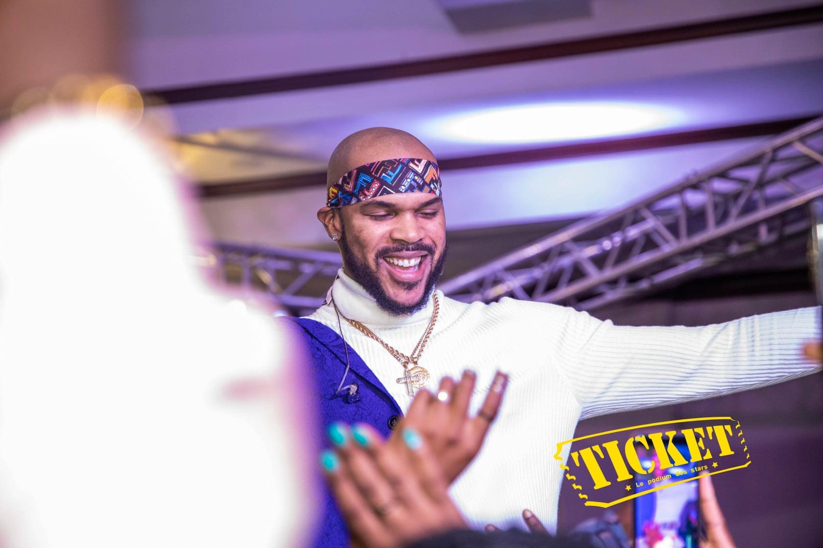 48 Rebecca : Medjy continue sa tournée à l'étranger