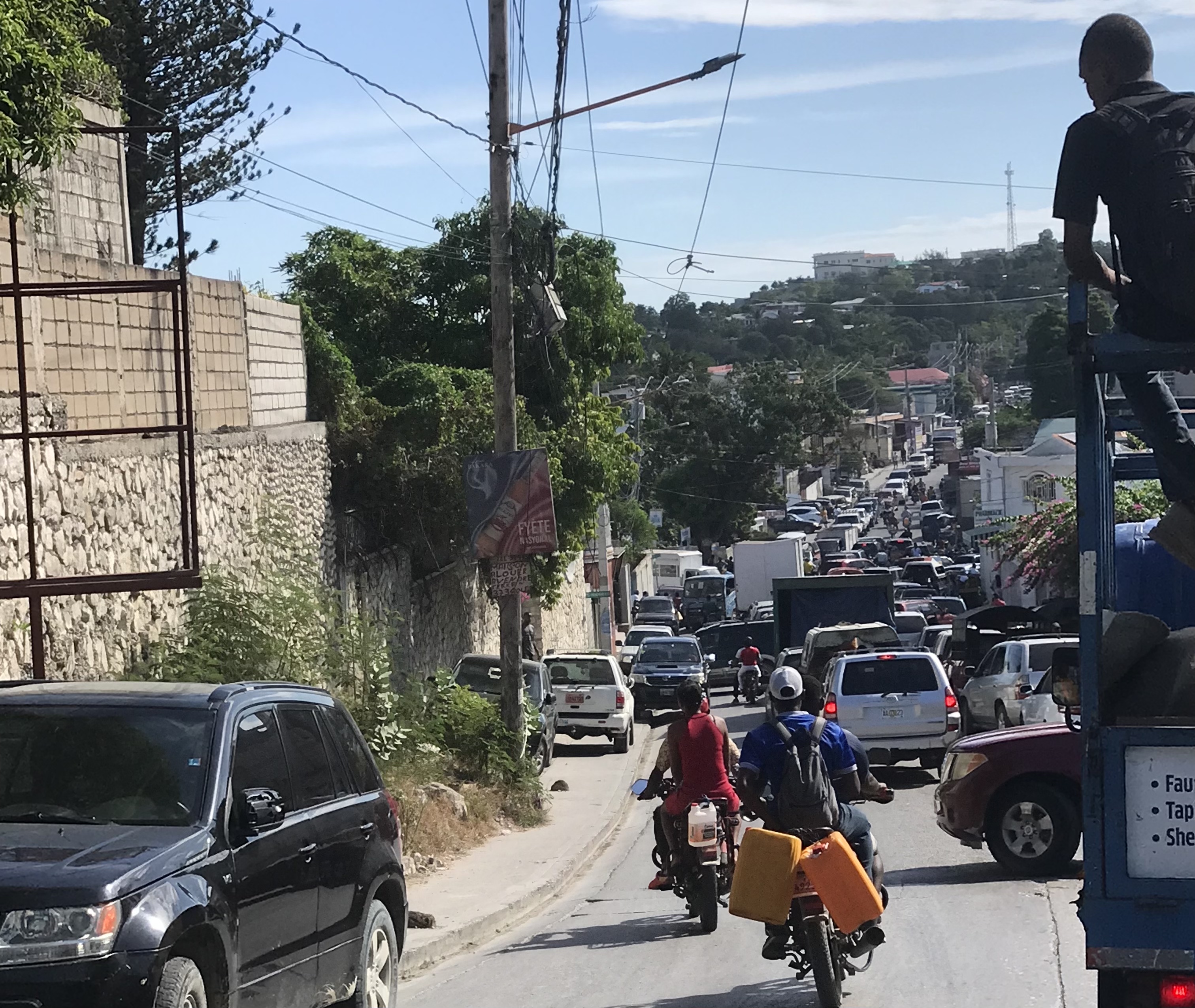 Carburant : Plus de six millions gallons distribués, la demande ne baisse pas