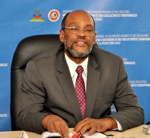 Ariel Henry change huit ministres