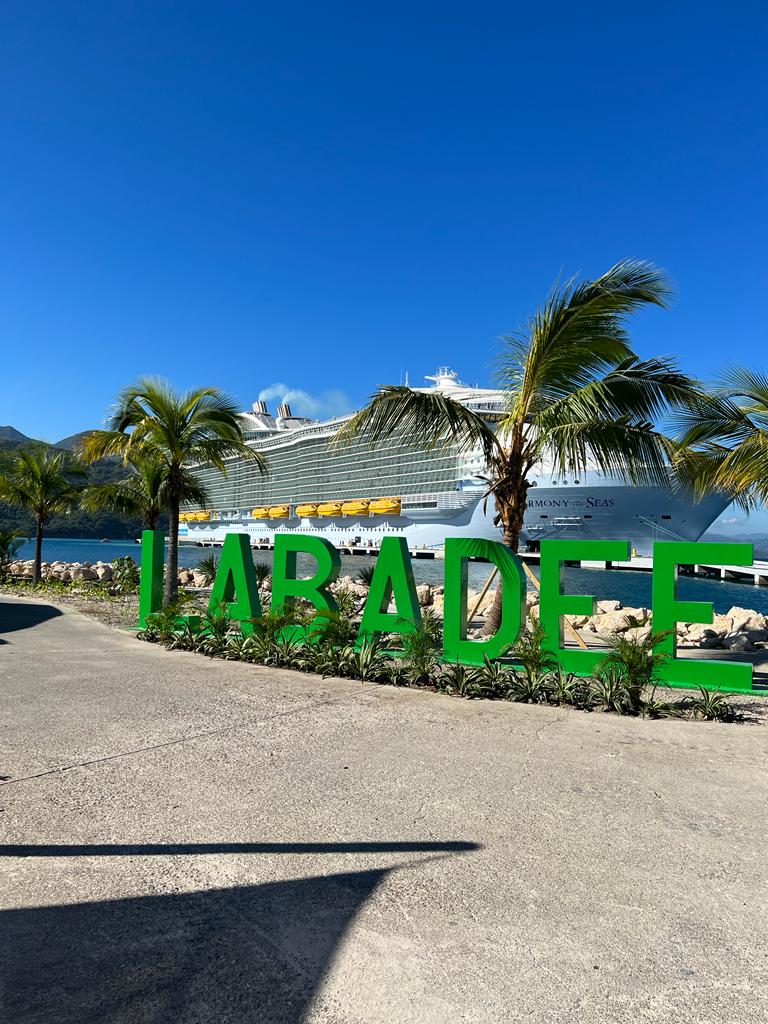 Les bateaux de croisière de retour à Labadee
