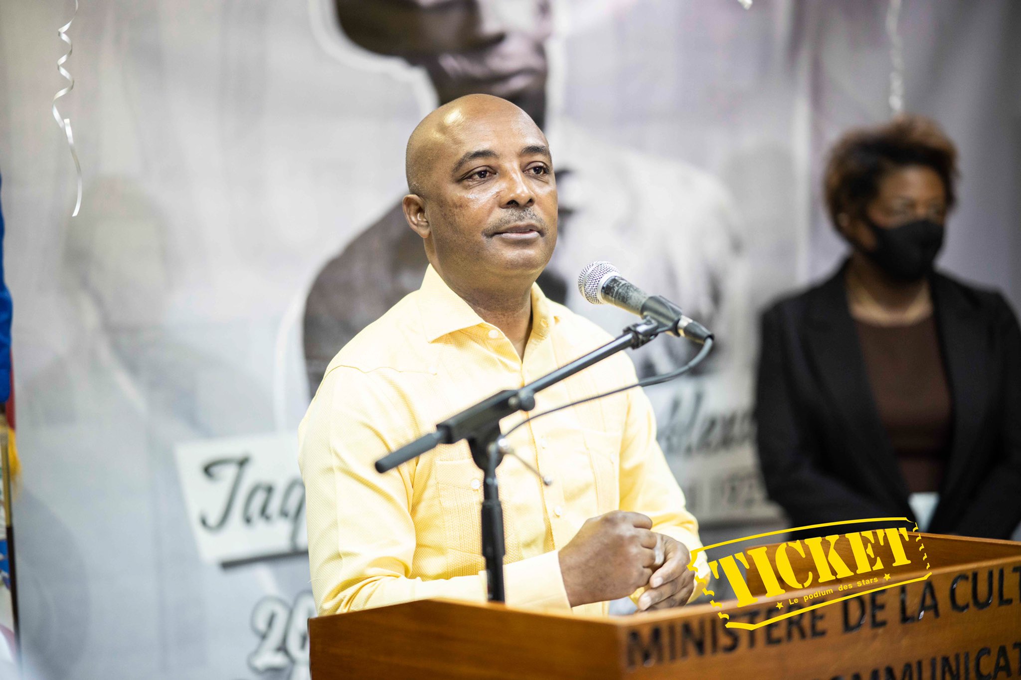 Le Nouvelliste 22 Decretee Annee De La Belle Amour Humaine