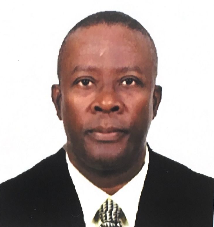 Yves Roblin présente les outils de planification du secteur éducatif en Haïti