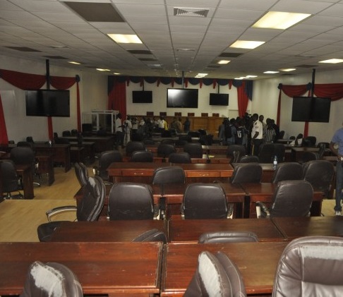 Haiti’s Inactive Parliament to Drain 3.5 Billion Gourdes from Public Funds