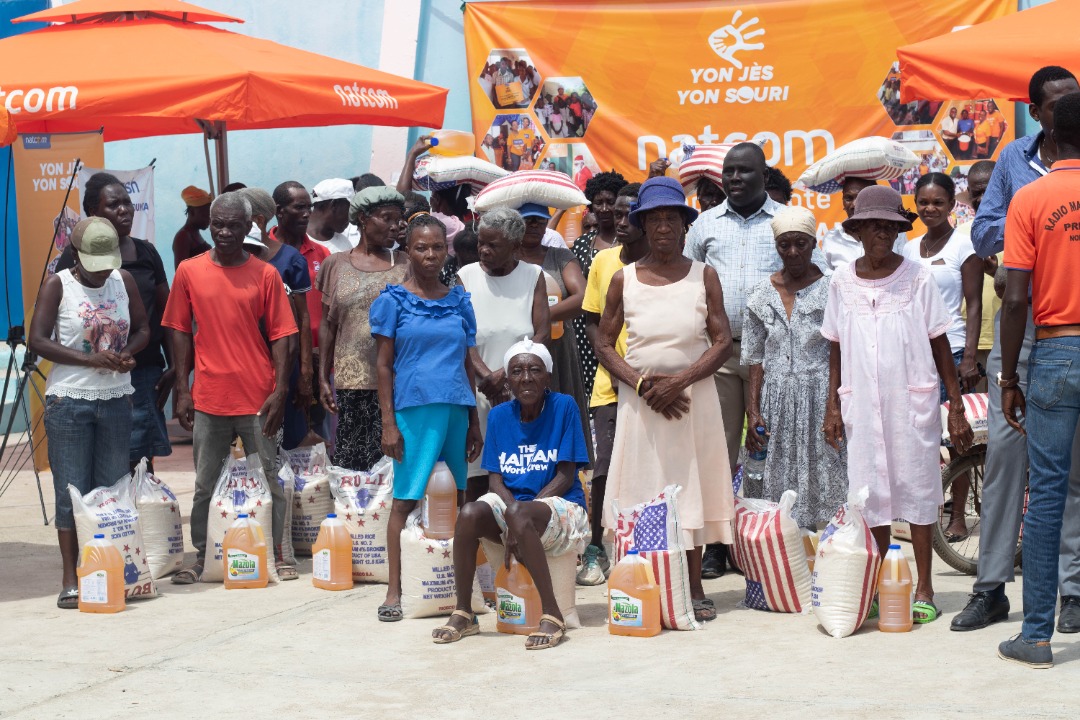 La Natcom soutient la population en distribuant des produits alimentaires dans le Nord-Est