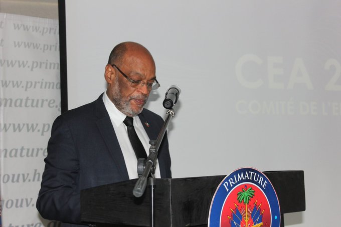 Le premier ministre visite Jean-Bertrand Aristide et rencontre des organisations de la société civile