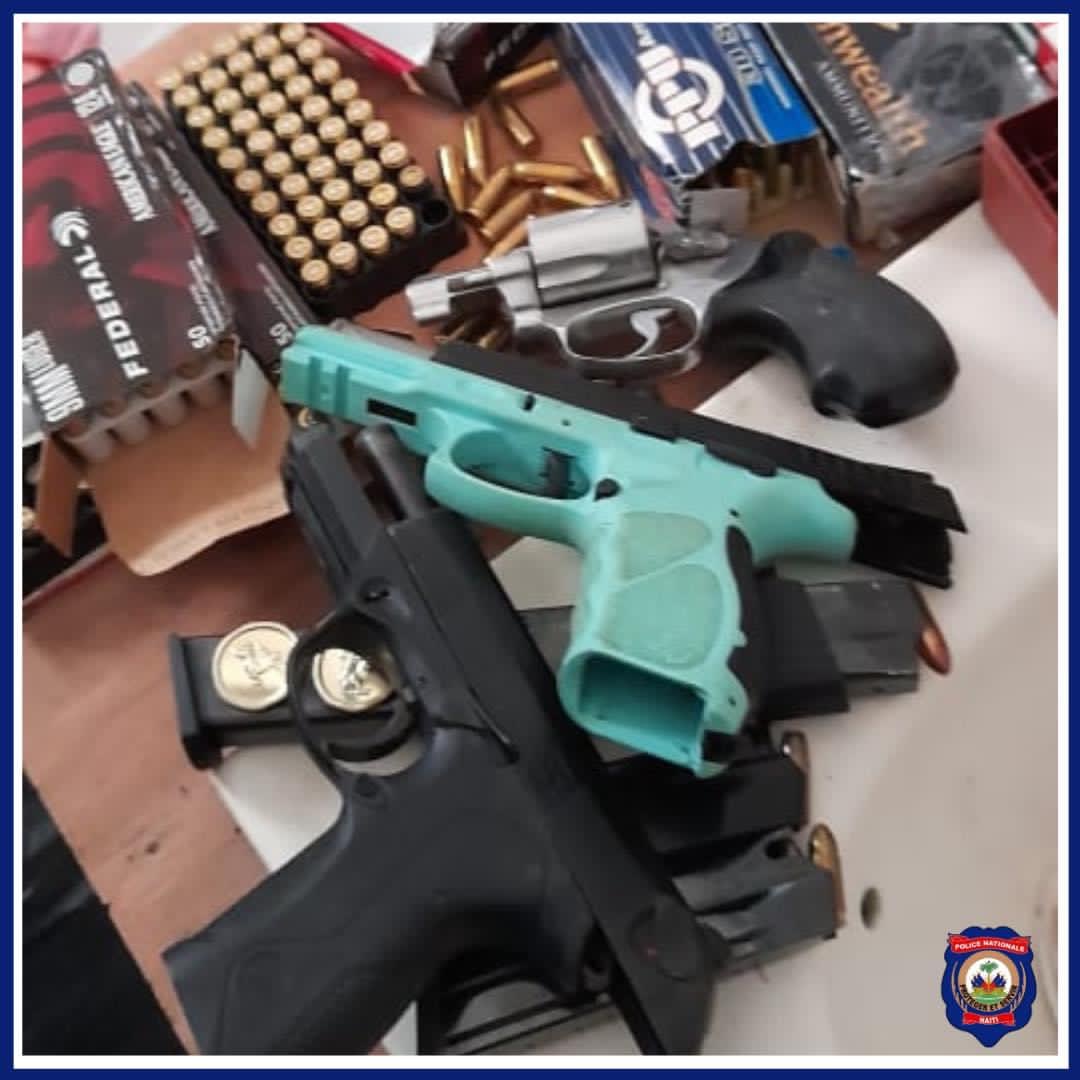 Un trafiquant d’armes arrêté par la police et libéré 6 mois plus tard par la justice est à nouveau recherché