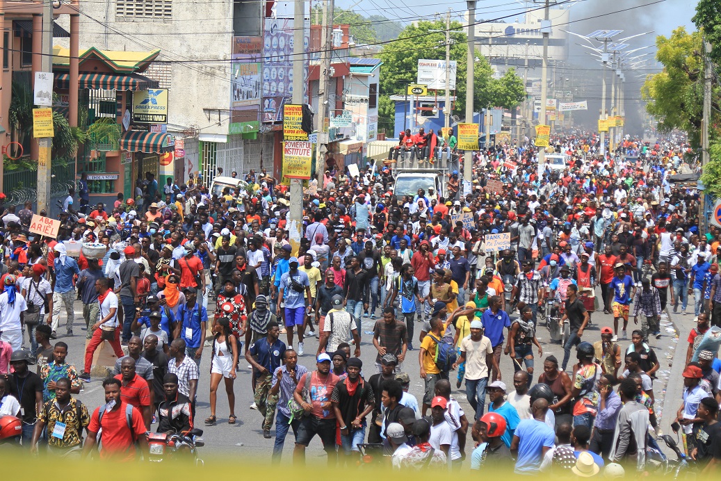 Pénurie de carburant, vie chère, démission d’Ariel Henry, Port-au-Prince a manifesté 