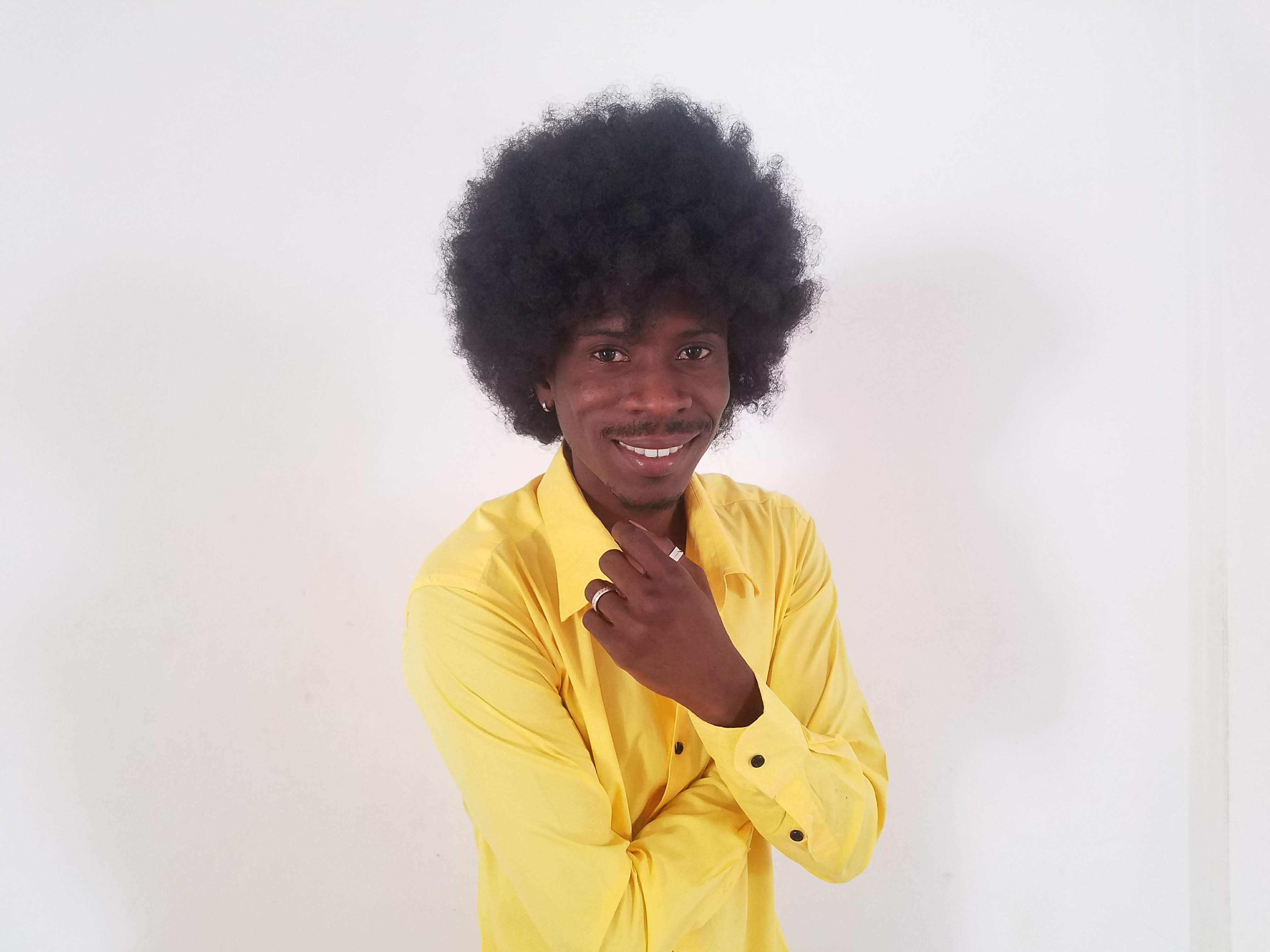 A tous les fans de Sexi l'artiste, de son vrai nom Ralphe THEODORE