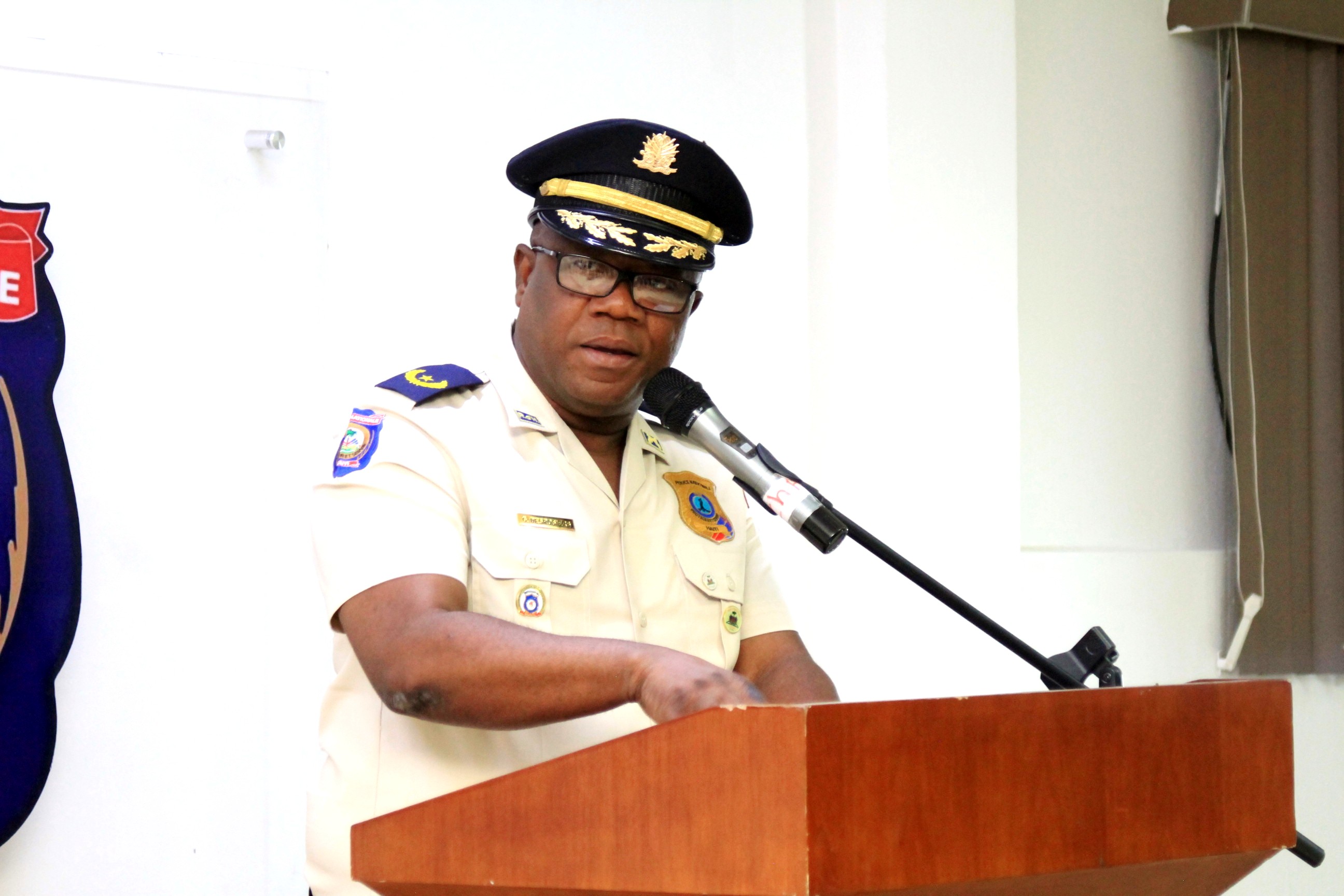 Assassinat du président Jovenel Moïse: le pasteur Gérald Bataille et 13 autres personnes recherchés par la PNH