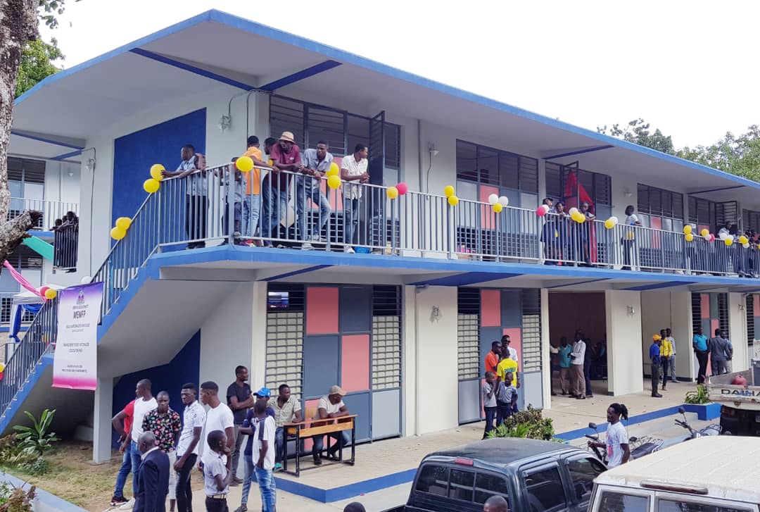 Deux écoles inaugurées dans le Nord-Est