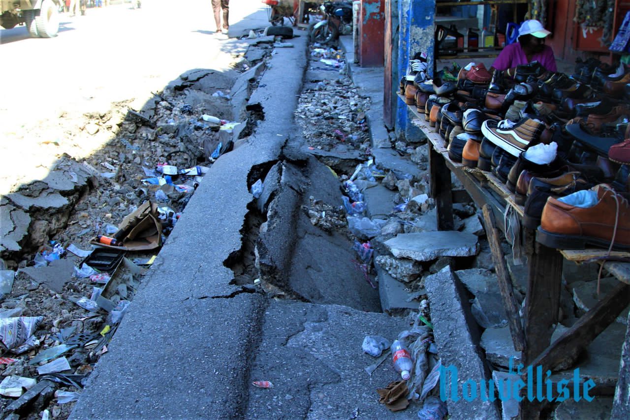 Des axes routiers défoncés et abandonnés, le MTPTC en panne d'inspiration