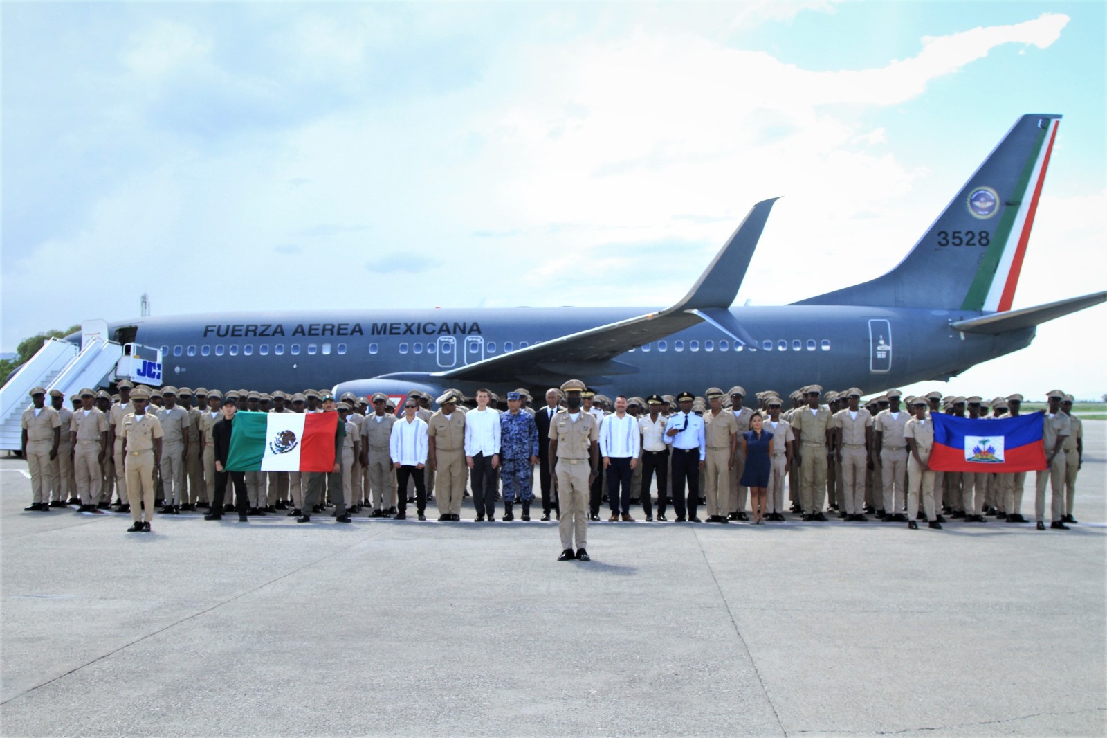 "L'armée sera sur le terrain dans très peu de temps", assure le ministre de la Défense