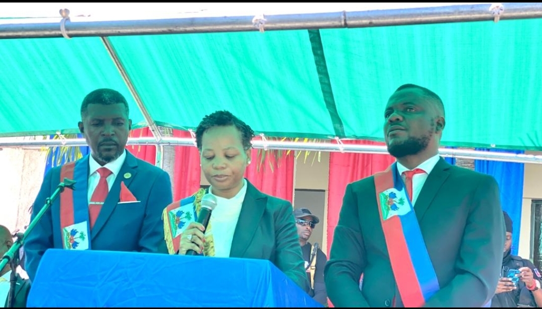 Prestation de serment d’une nouvelle commission municipale intérimaire aux Cayes