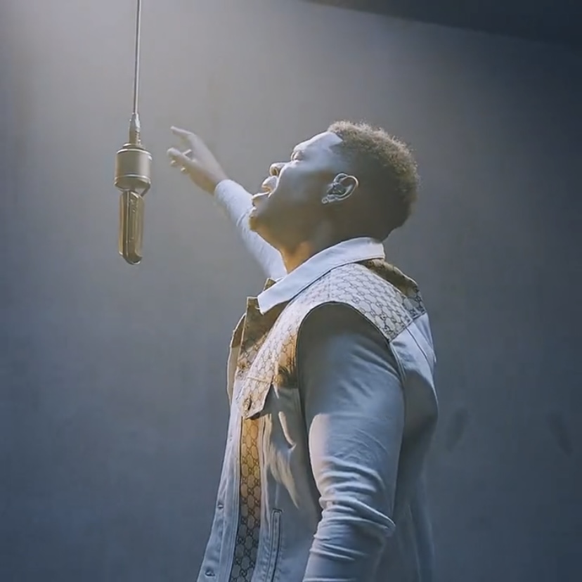 Fridayy : entre rap et gospel