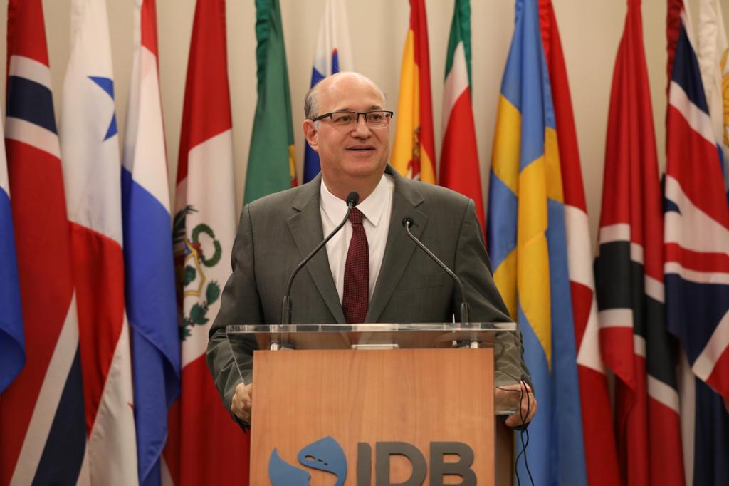 Les gouverneurs caraïbéens du Groupe de la BID approuvent le programme régional « One Caribbean»