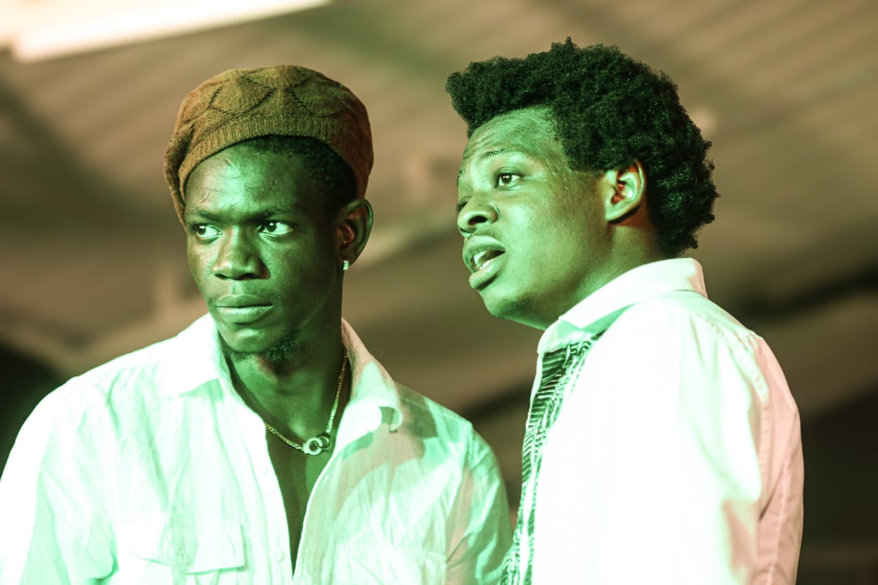 Que ton règne vienne ou l'urgence à représenter le chaos en Haïti